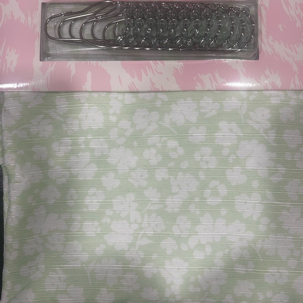 Floral Green and White Shower Curtain Set